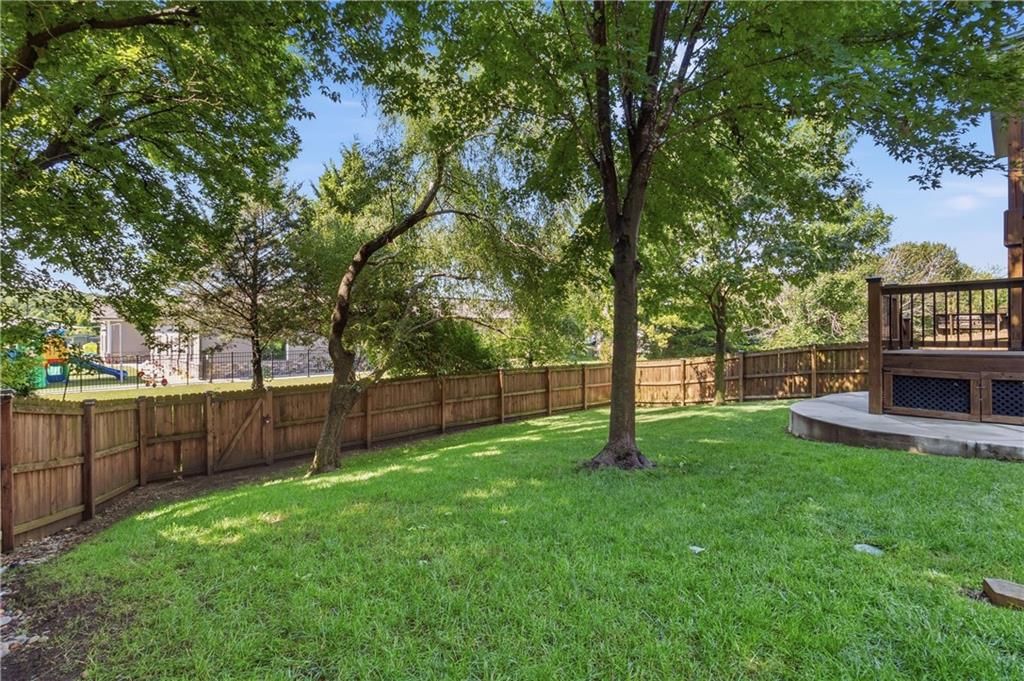 19513 W 64 Terrace — photo 33