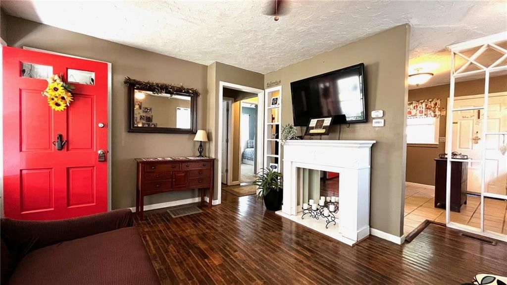 1116 N Cedar Street — photo 4