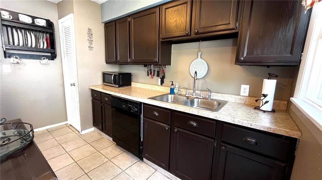 1116 N Cedar Street — photo 9