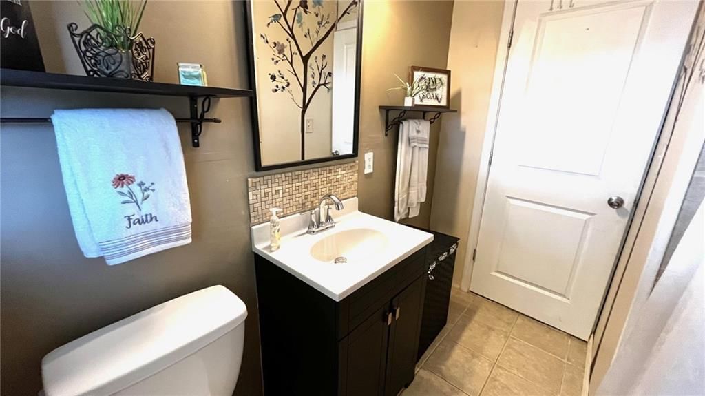 1116 N Cedar Street — photo 14