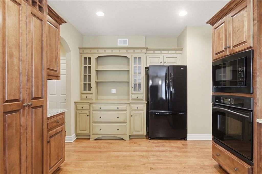 10306 North Brooklyn Avenue — photo 35