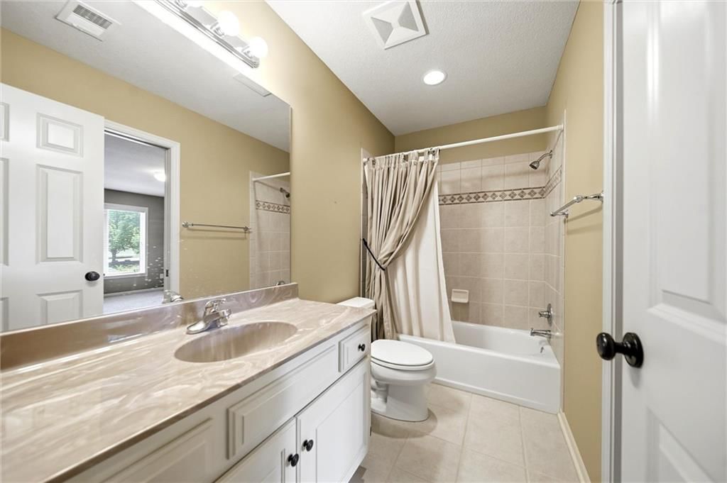 10306 North Brooklyn Avenue — photo 59