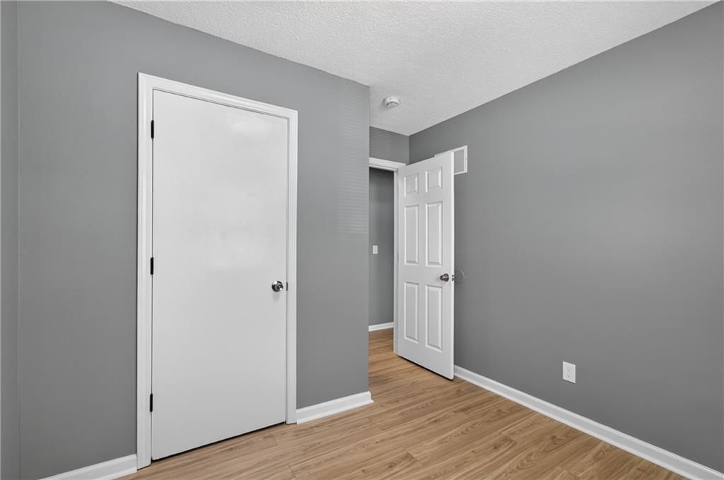 10739 Stark Avenue — photo 15
