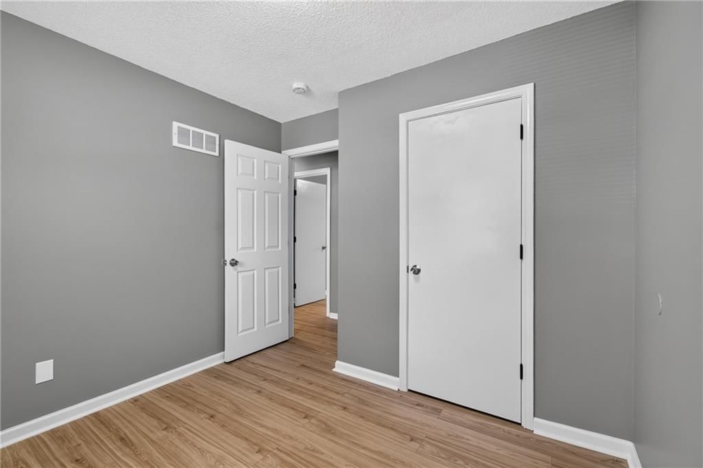 10739 Stark Avenue — photo 17