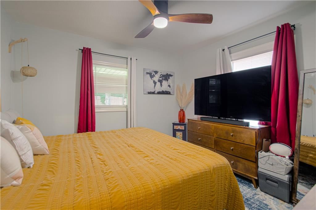 346 Kensington Avenue — photo 15