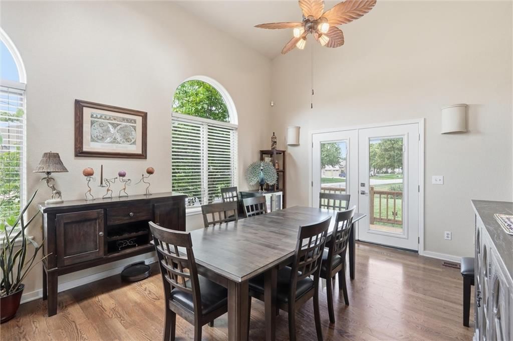 901 SW Raintree Drive — photo 18