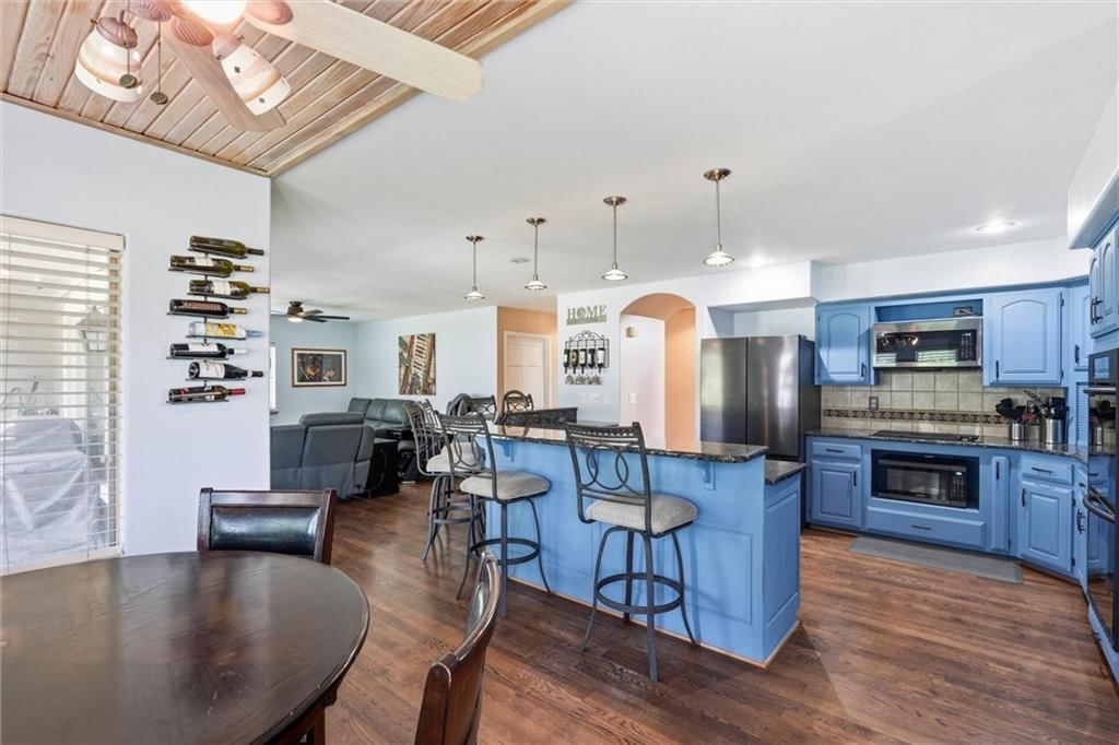 901 SW Raintree Drive — photo 21