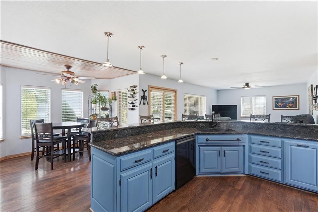 901 SW Raintree Drive — photo 22