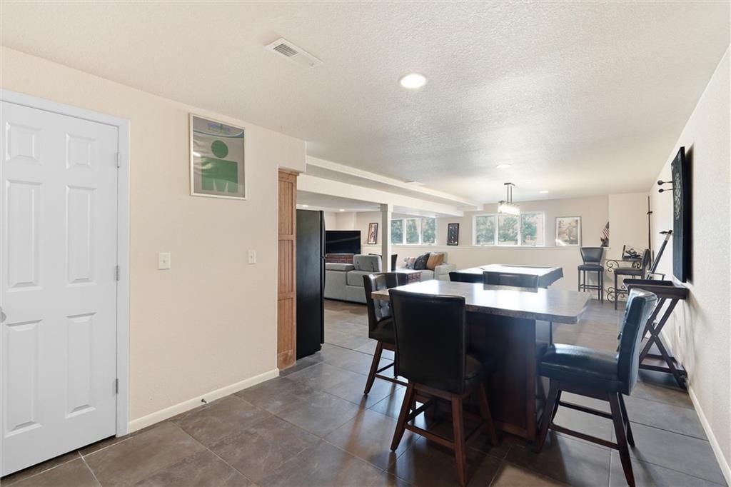 901 SW Raintree Drive — photo 43