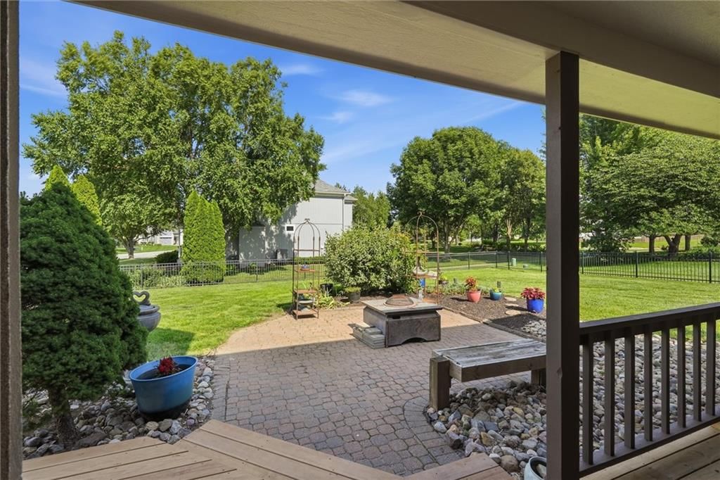 901 SW Raintree Drive — photo 49