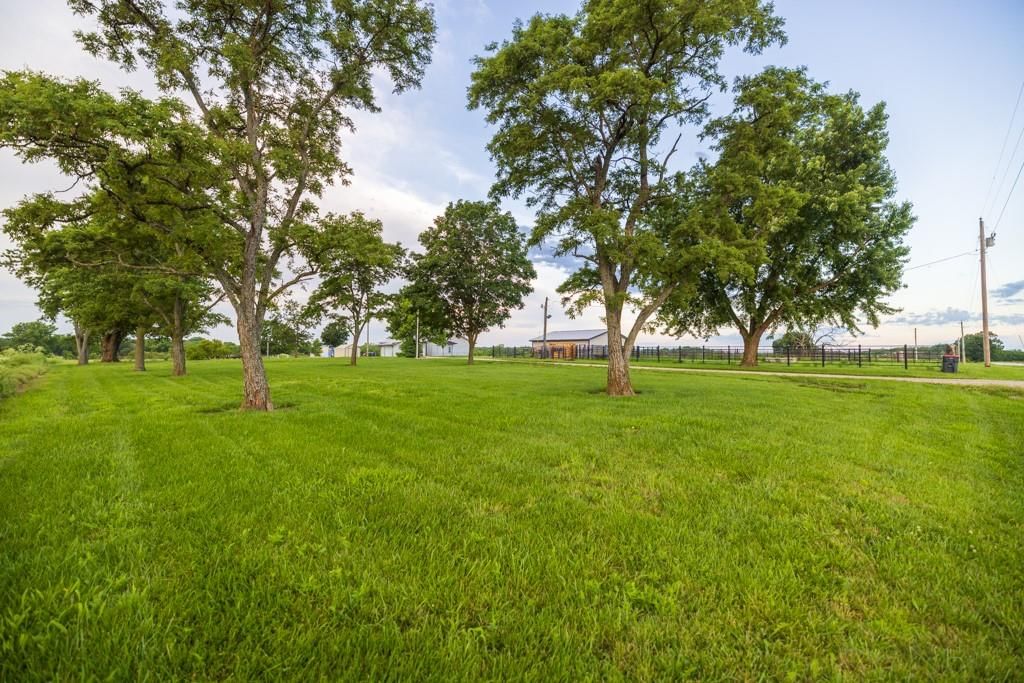 570 SE PP Highway — photo 19
