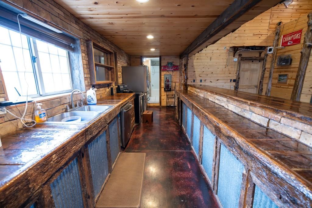 570 SE PP Highway — photo 47