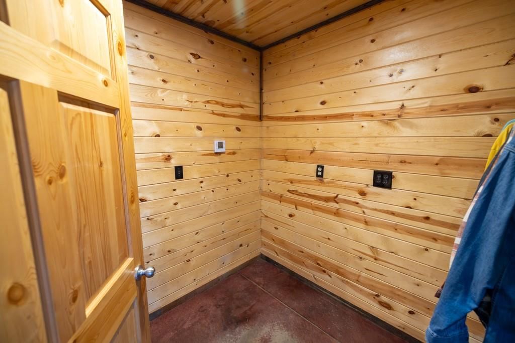 570 SE PP Highway — photo 52