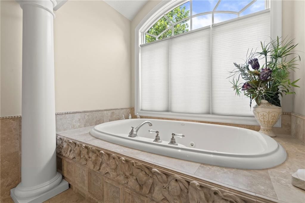 6517 Ridge Road — photo 34