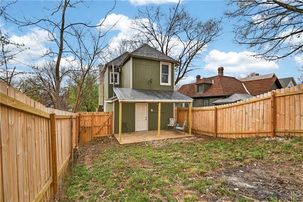 838 Sandusky Avenue — photo 22