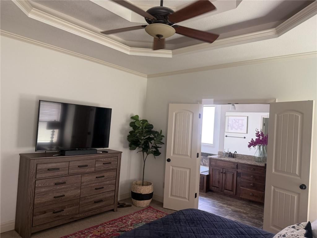 9001 N Norton Avenue — photo 10