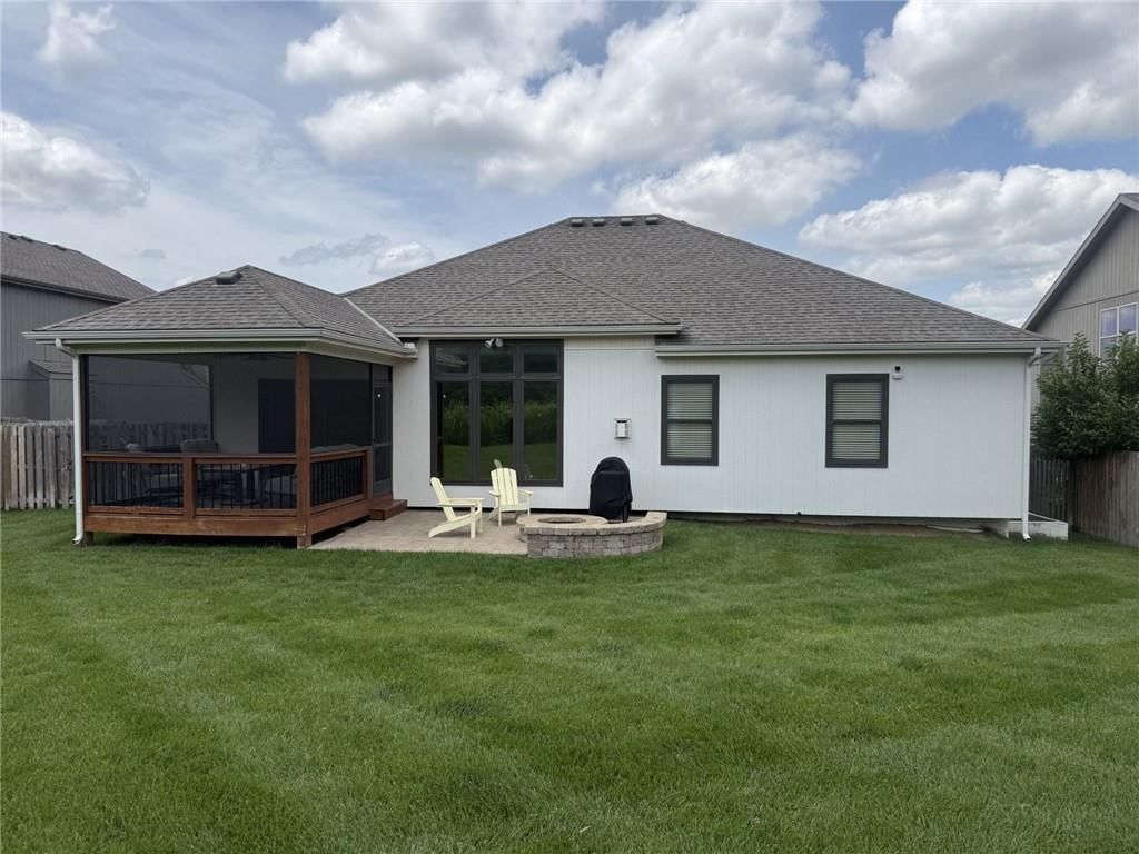 9001 N Norton Avenue — photo 26