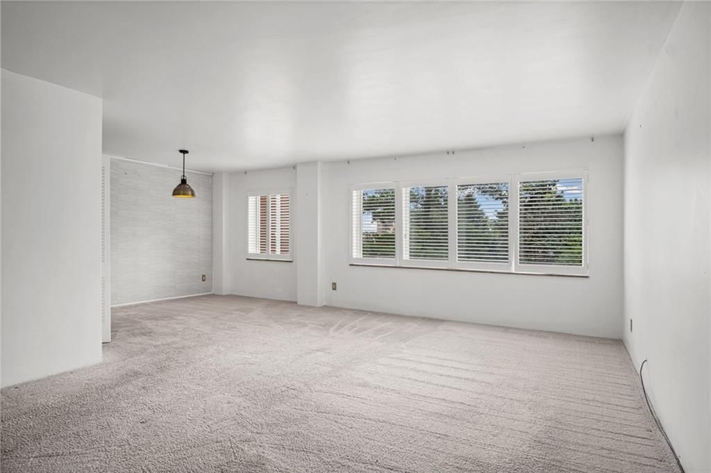 4550 Warwick Boulevard — photo 2