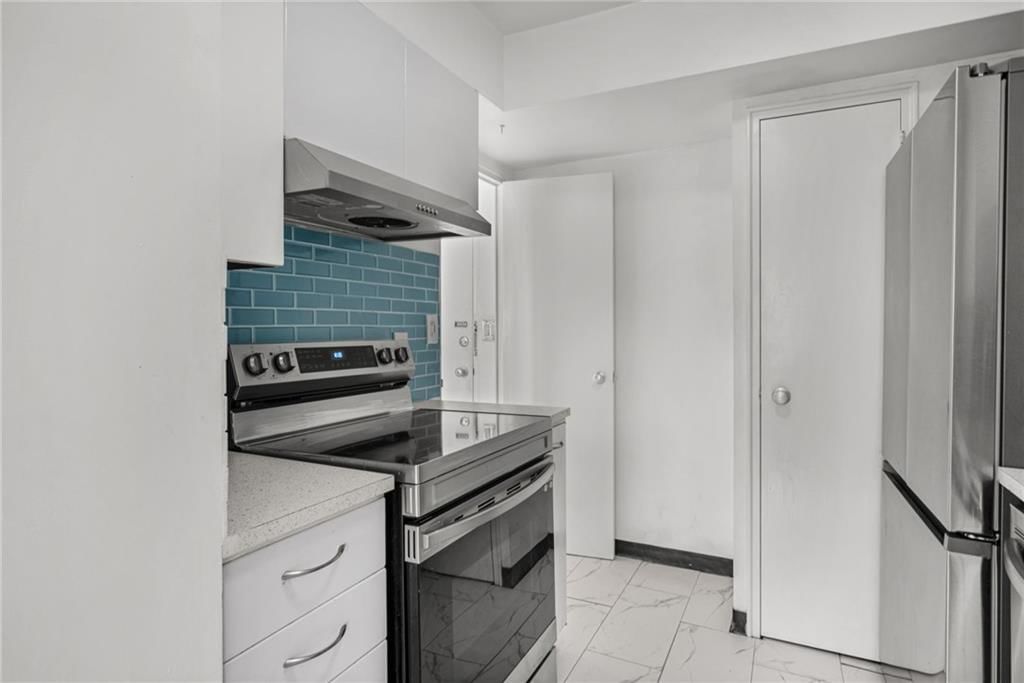 4550 Warwick Boulevard — photo 5