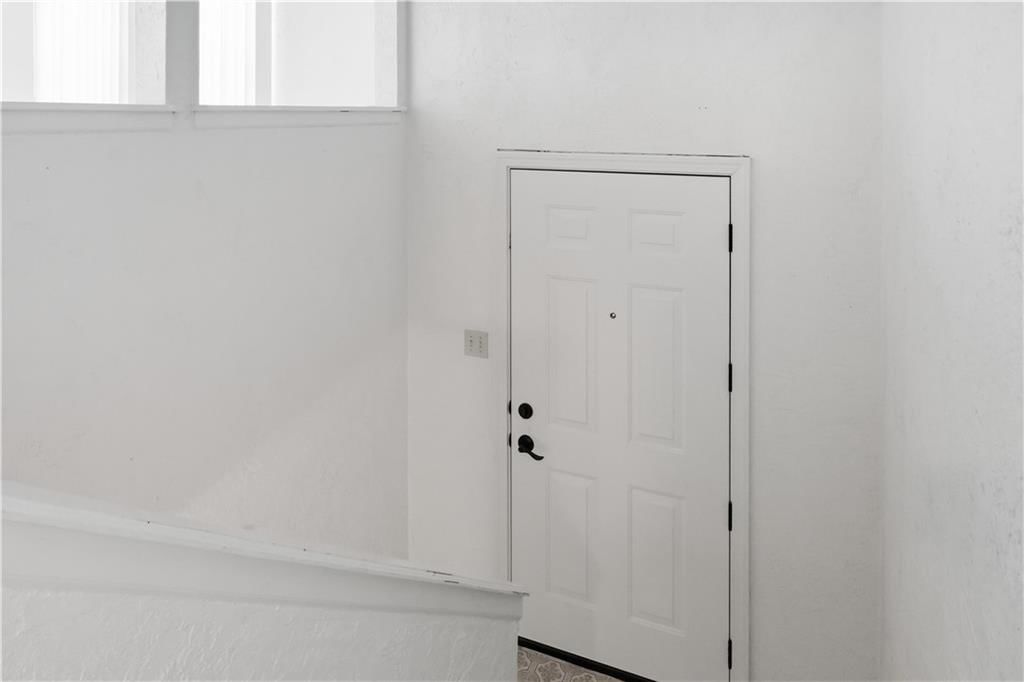325 Brownfield Drive — photo 4