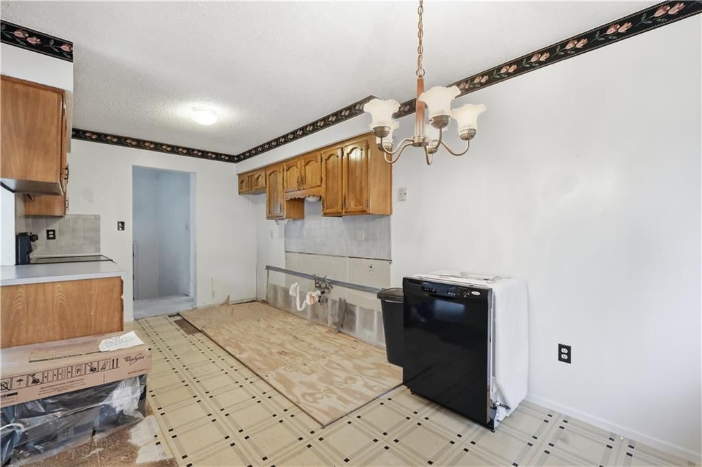 325 Brownfield Drive — photo 9