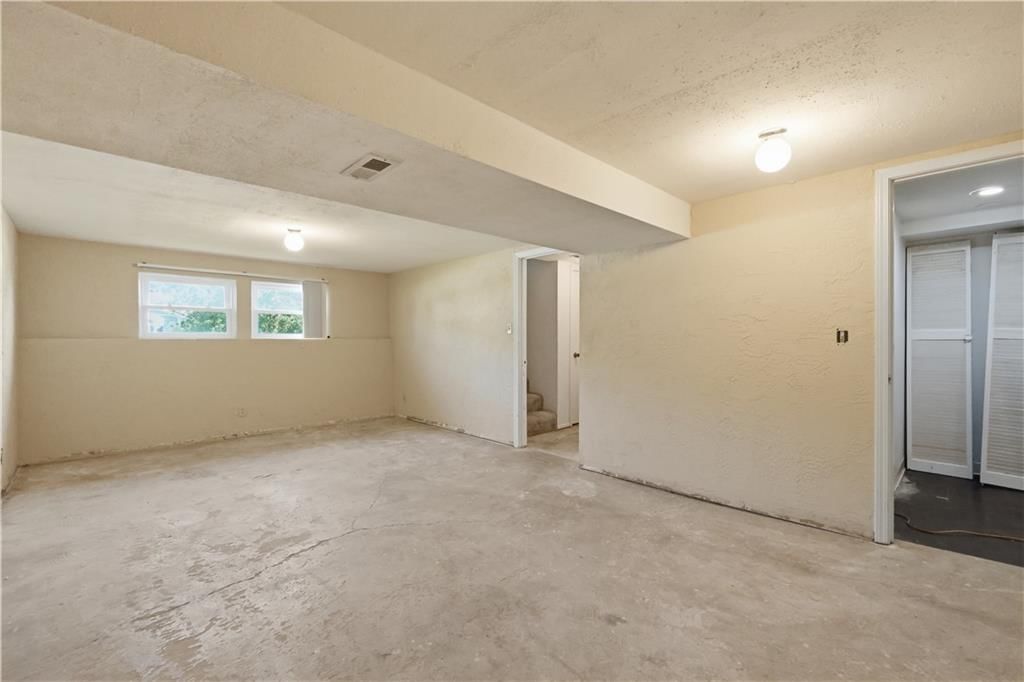 325 Brownfield Drive — photo 27