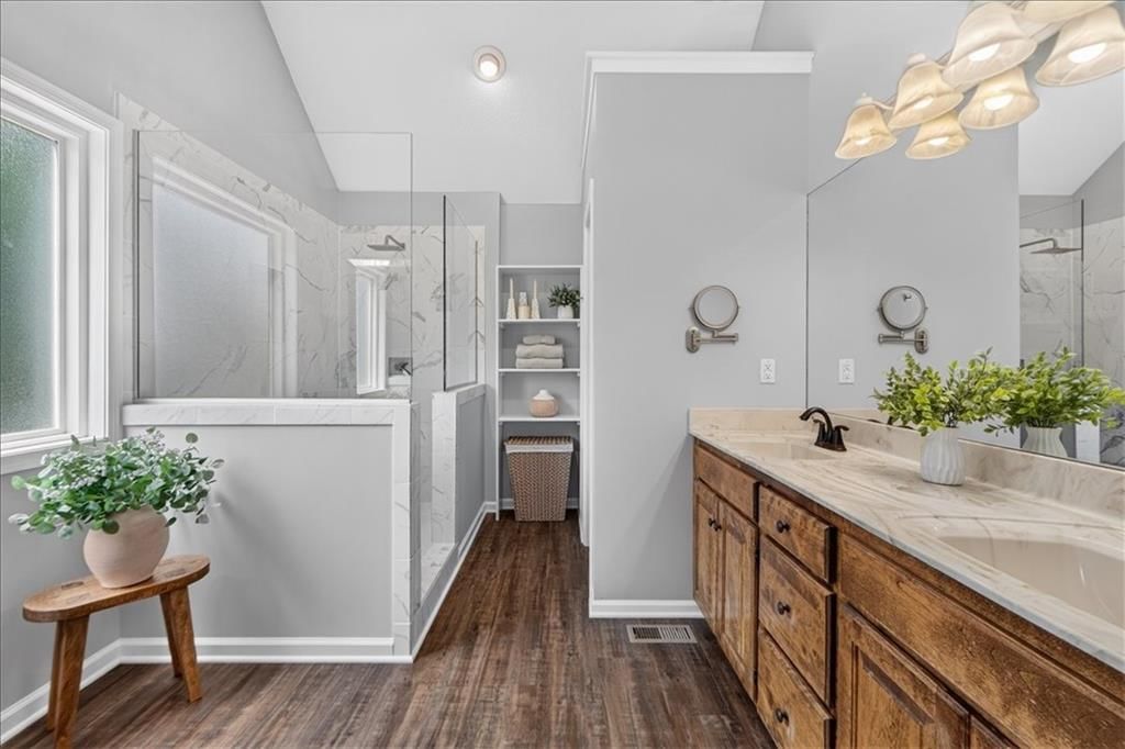 207 Carriage Court — photo 17