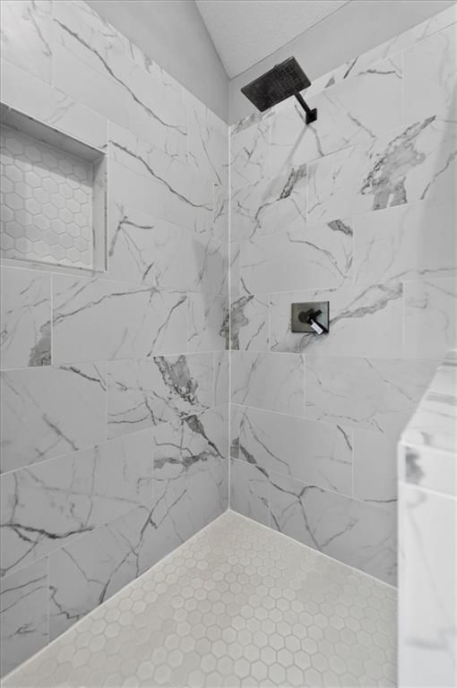 207 Carriage Court — photo 19