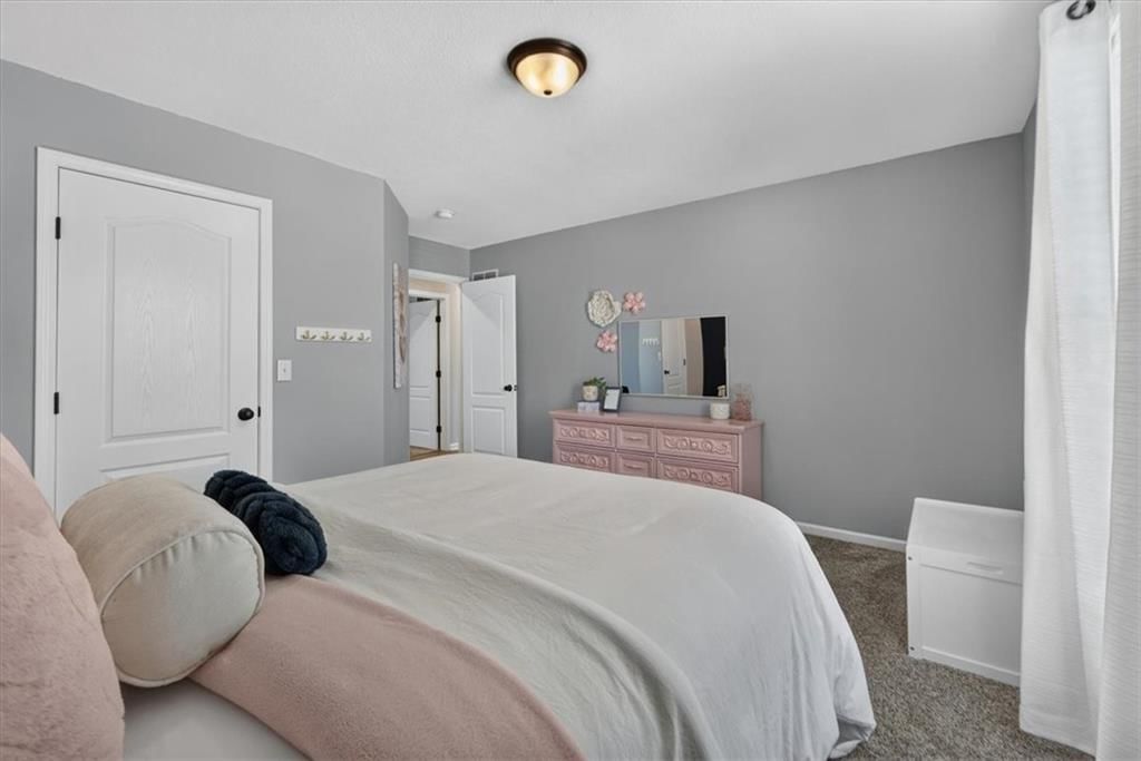 207 Carriage Court — photo 27