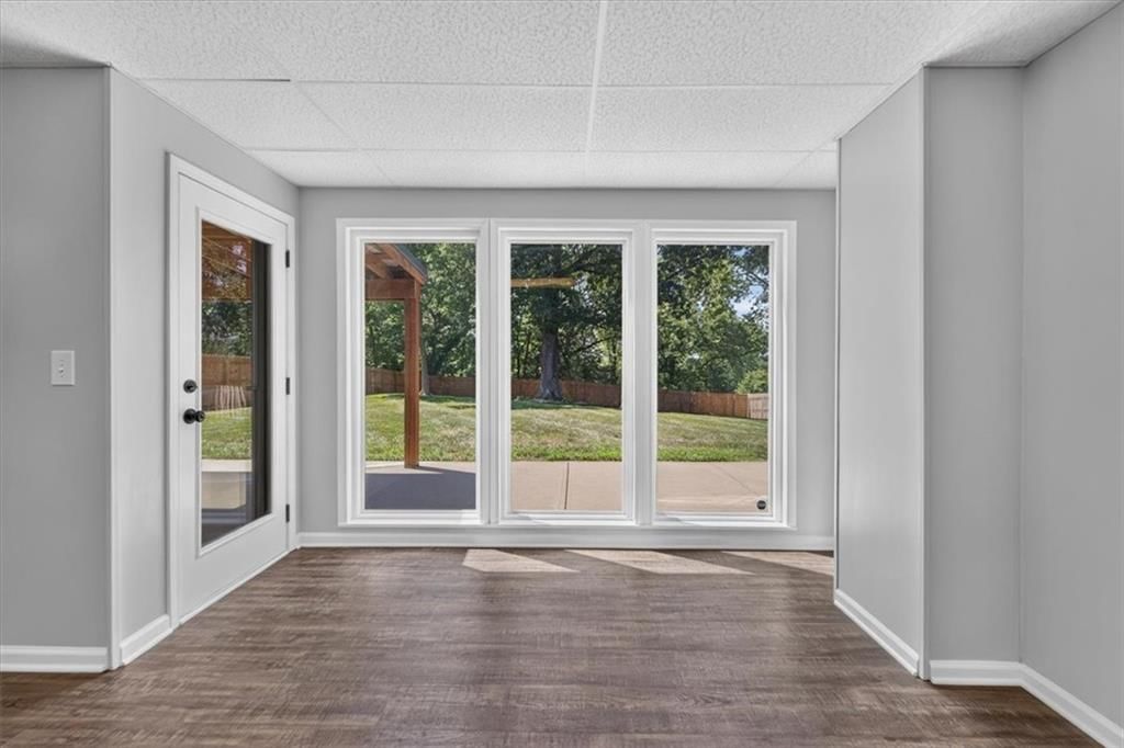 207 Carriage Court — photo 34