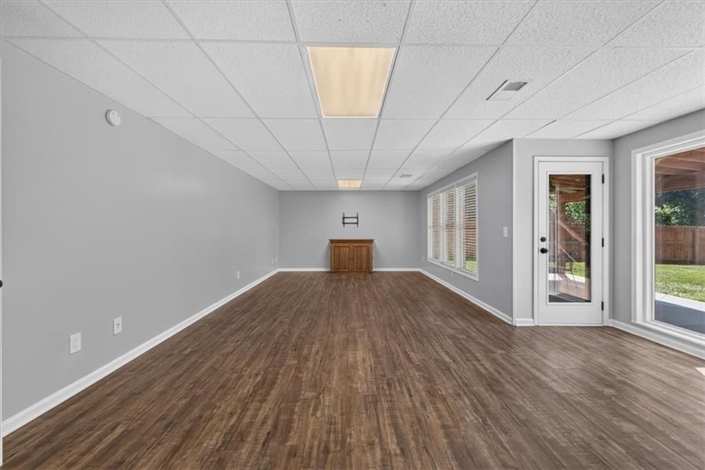 207 Carriage Court — photo 36