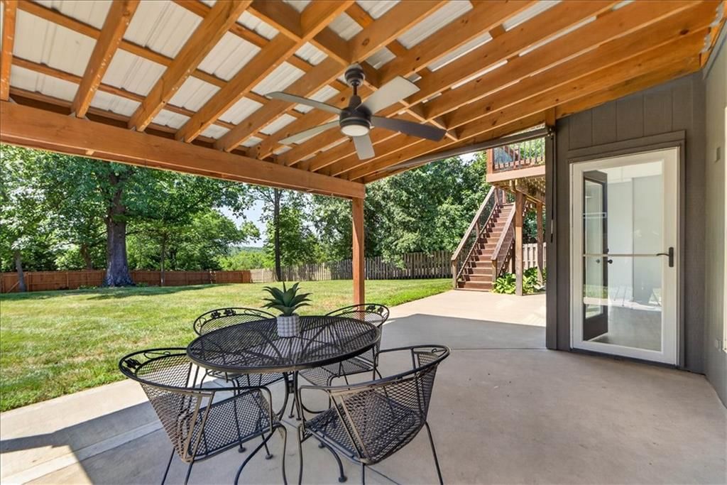 207 Carriage Court — photo 45