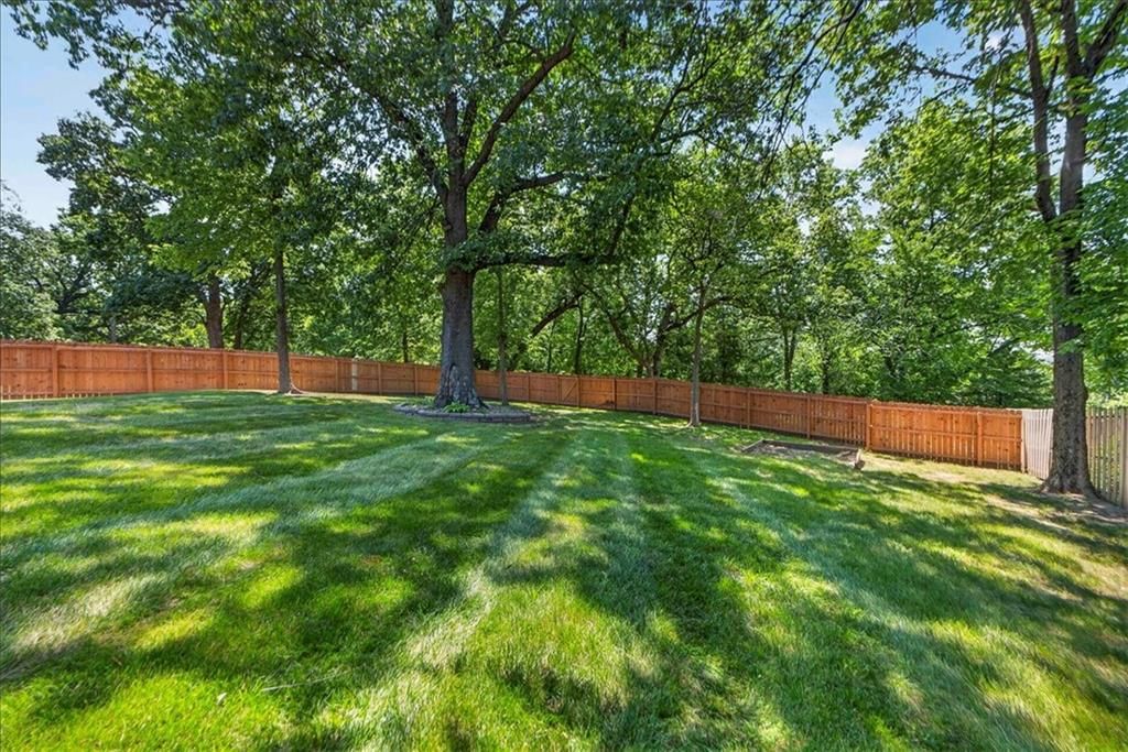207 Carriage Court — photo 51