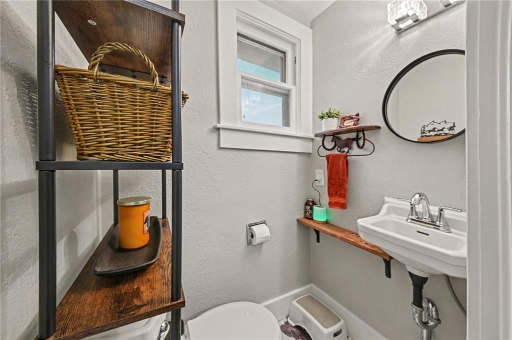 117 Juniatta Street — photo 26