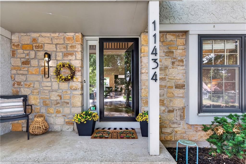 11434 Grant Drive — photo 5