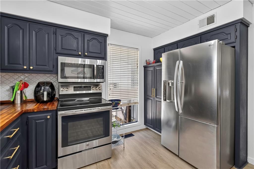 11434 Grant Drive — photo 18