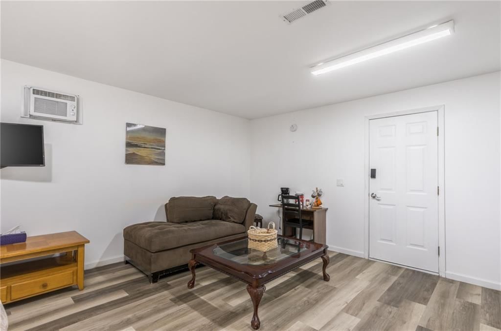 107 N Broadway Street — photo 70