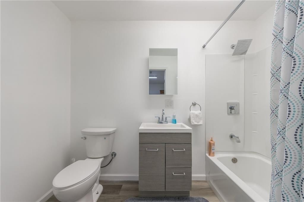107 N Broadway Street — photo 71