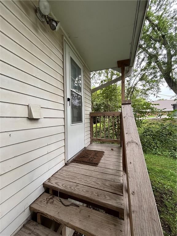 114 E Lincoln Street — photo 24