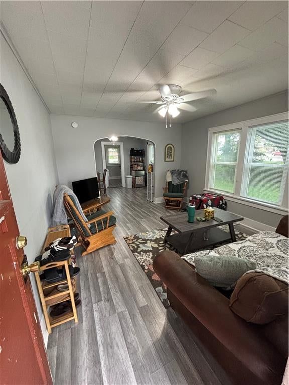 114 E Lincoln Street — photo 40