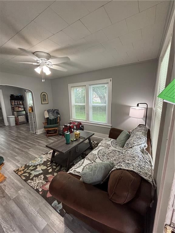 114 E Lincoln Street — photo 41