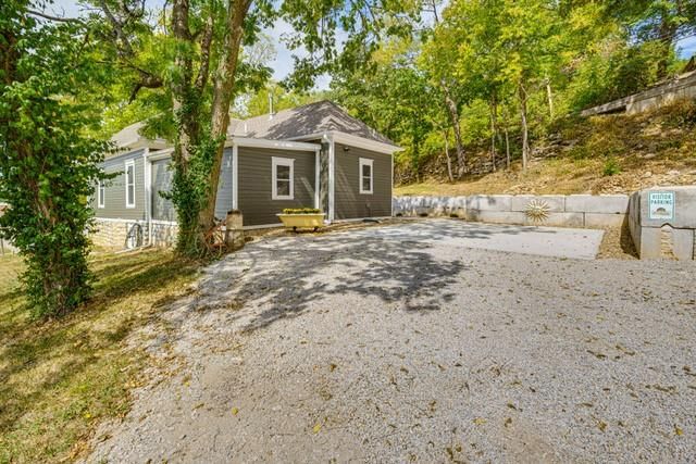 436 E Broadway Avenue — photo 3