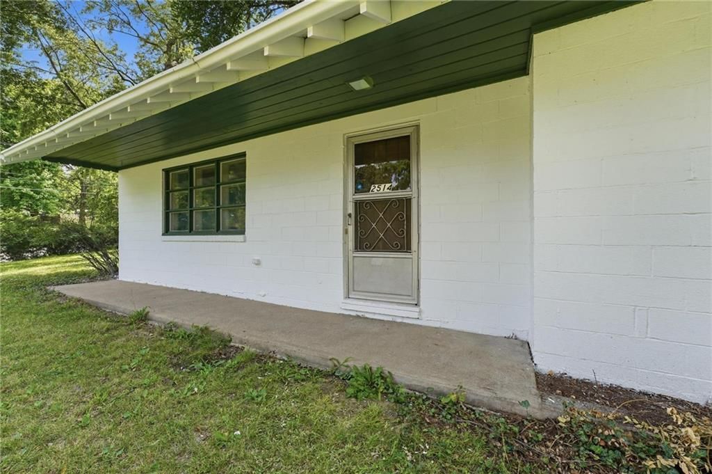 2514 S Hawthorne Avenue — photo 18