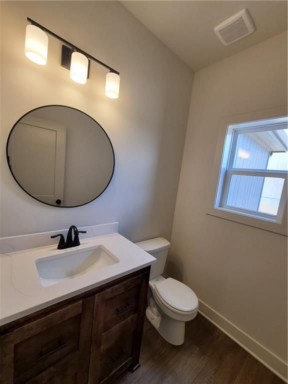 9006 N Poplar Avenue — photo 9