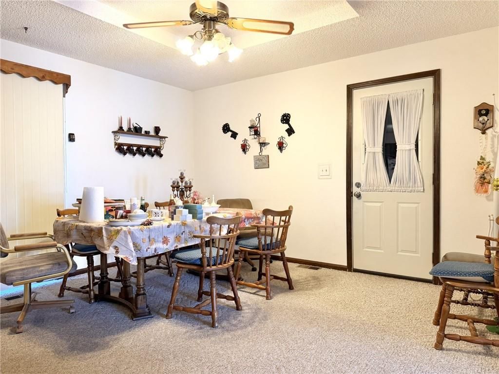 707 Lake Manor Drive — photo 12