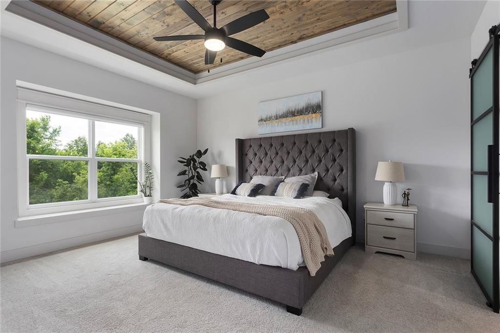 404 NE Pavilion Drive — photo 16
