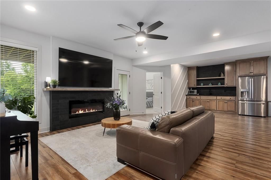 404 NE Pavilion Drive — photo 30