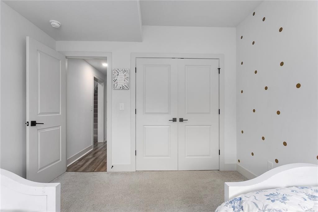 404 NE Pavilion Drive — photo 40