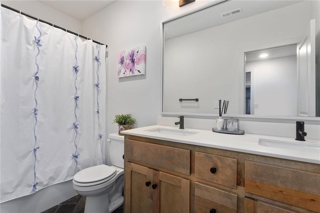 404 NE Pavilion Drive — photo 41