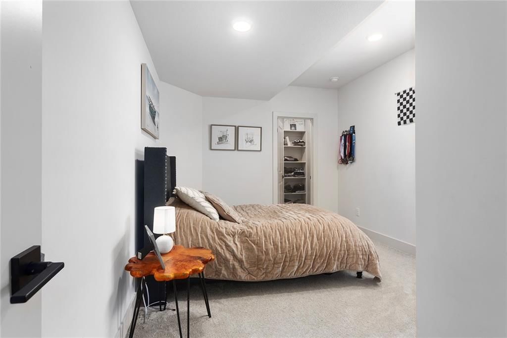 404 NE Pavilion Drive — photo 42